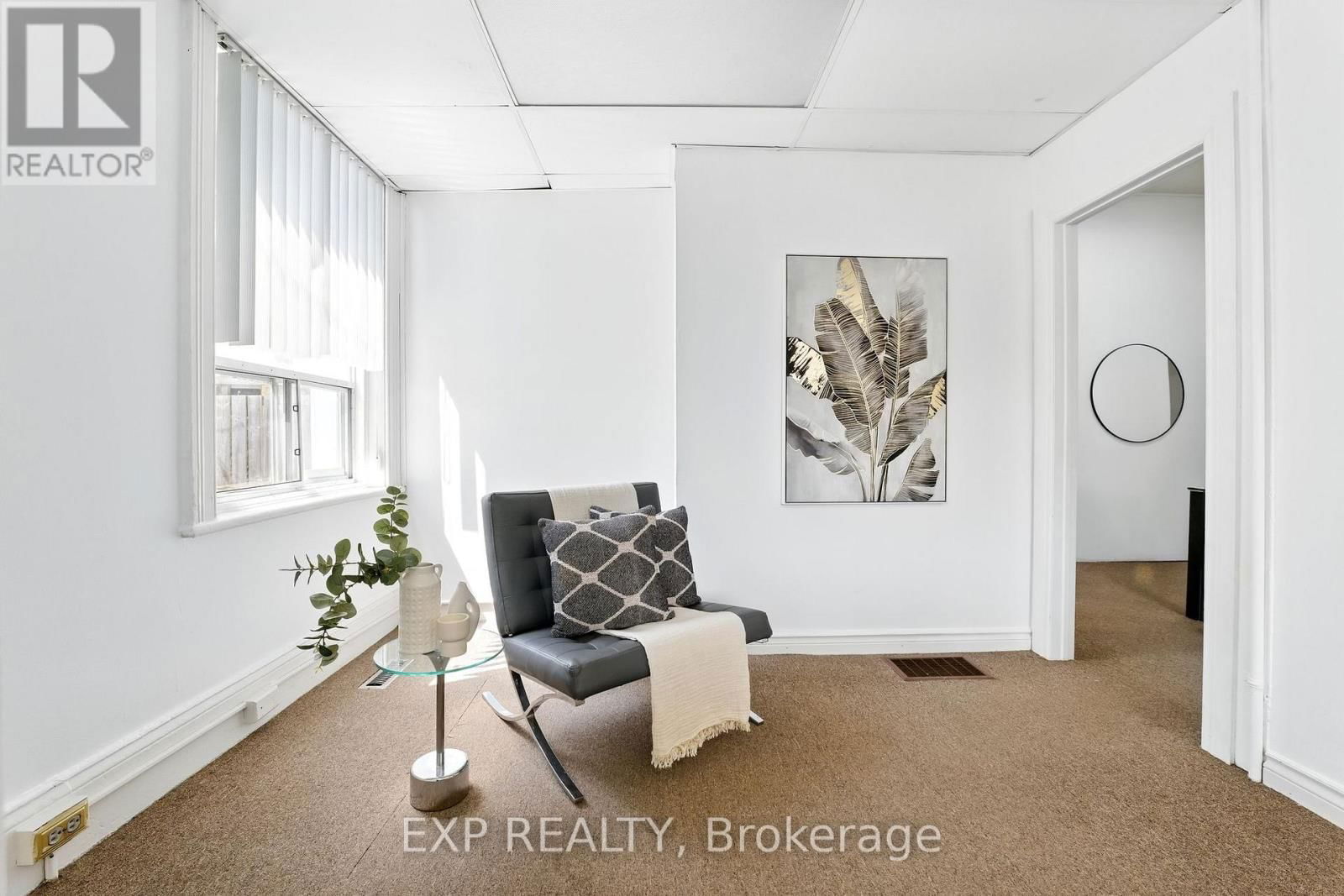 46 COVERT STREET Image 12