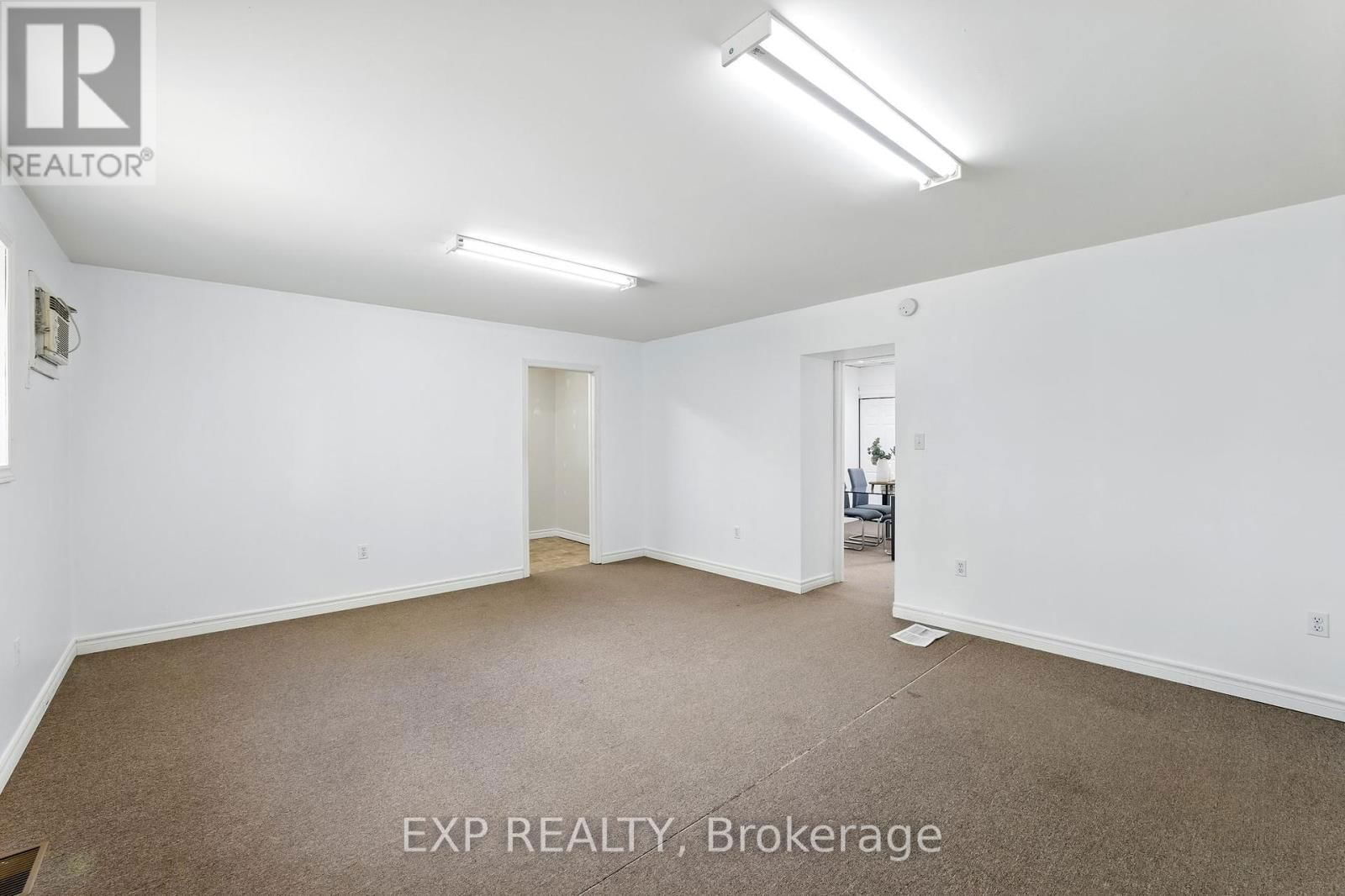 46 COVERT STREET Image 17