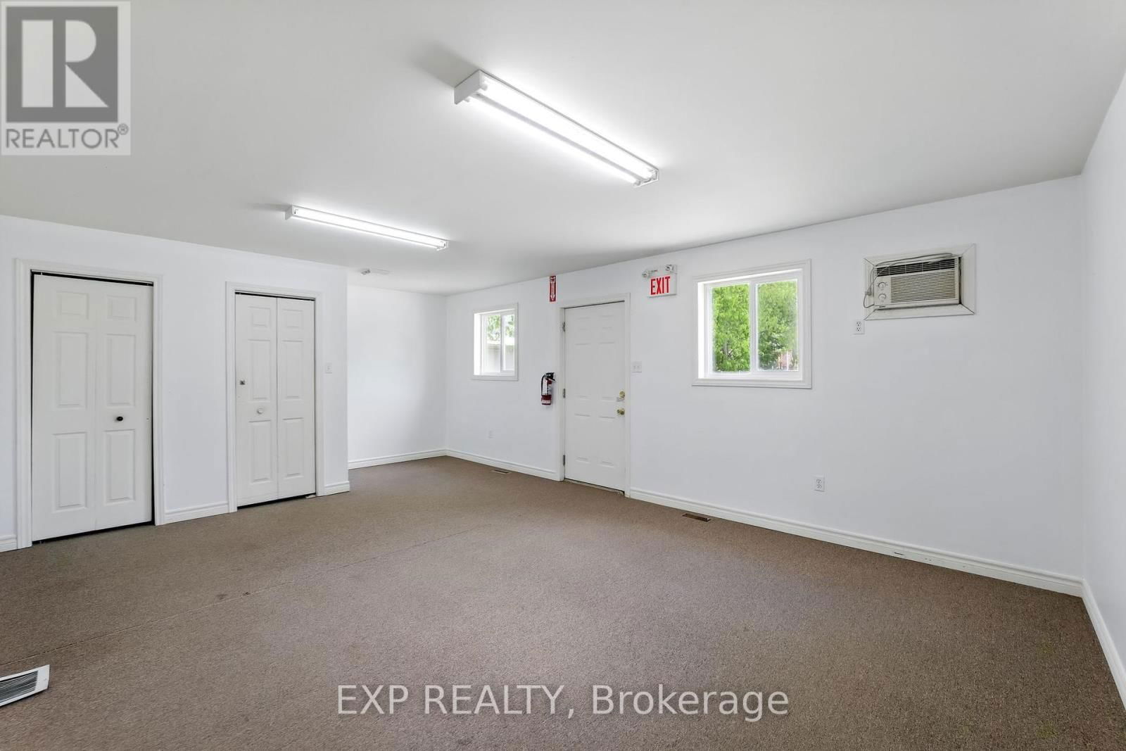 46 COVERT STREET Image 18