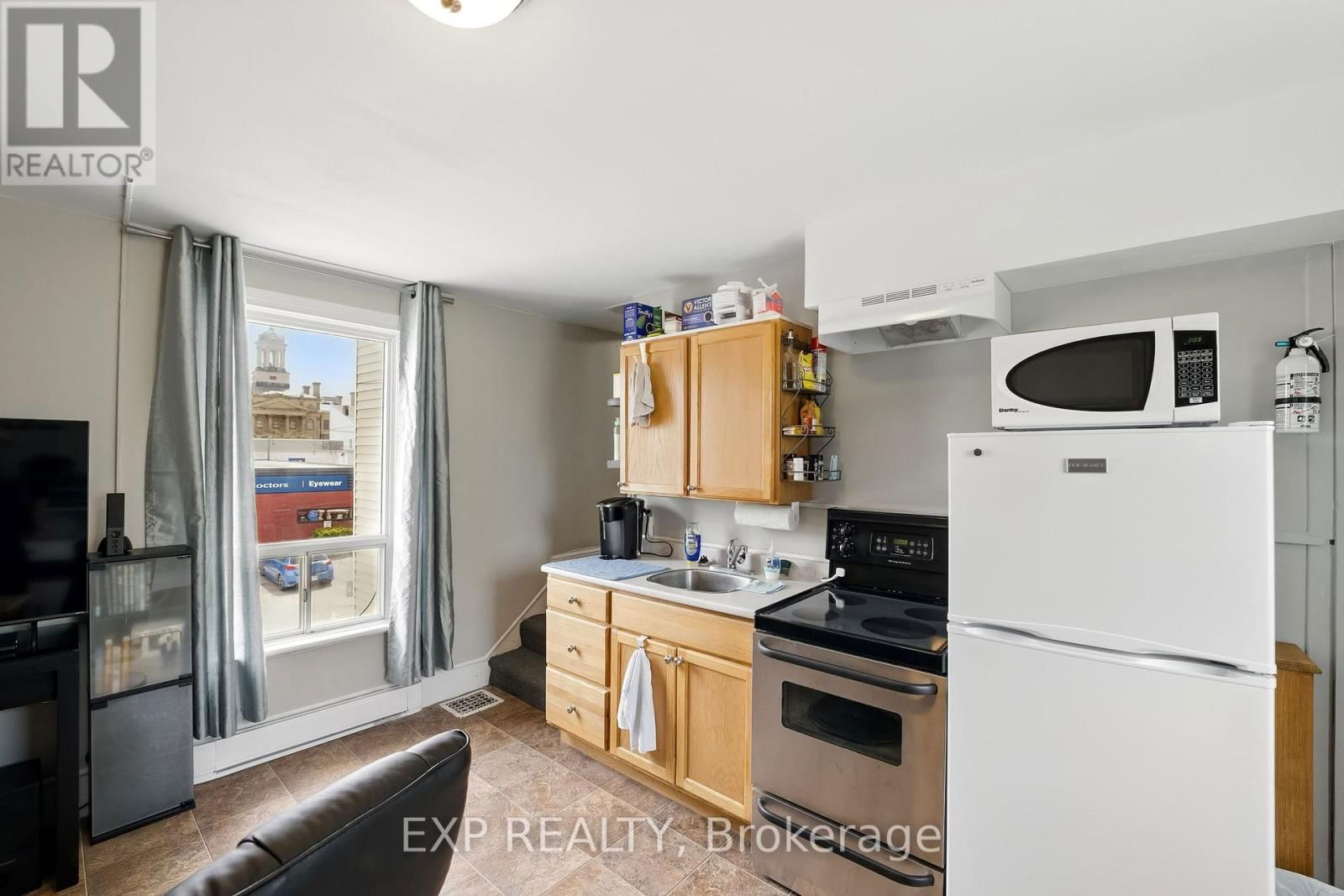 46 COVERT STREET Image 27