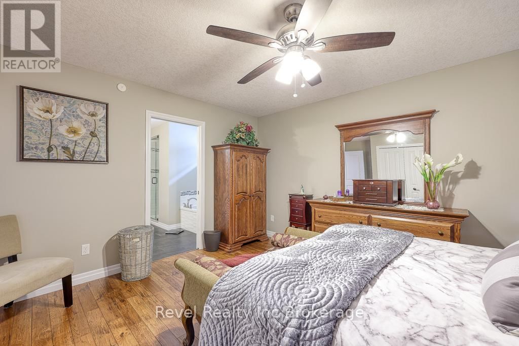 165 JUNO CRESCENT Image 21