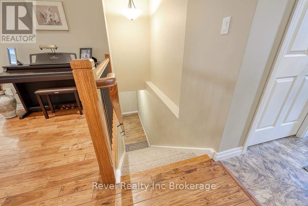 165 JUNO CRESCENT Image 24