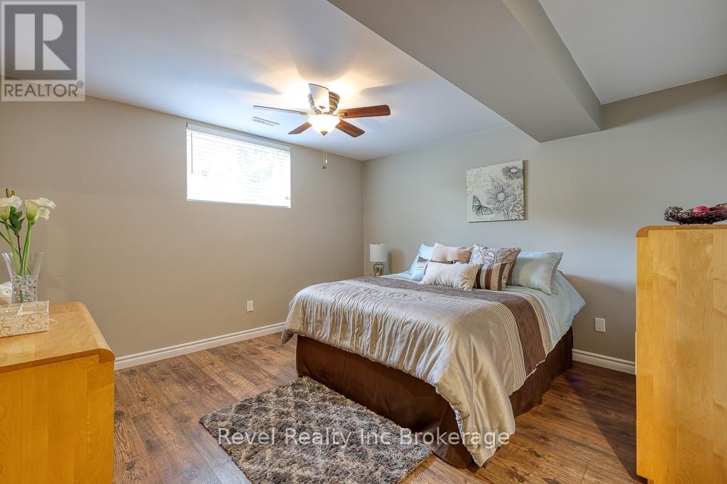 165 JUNO CRESCENT Image 26