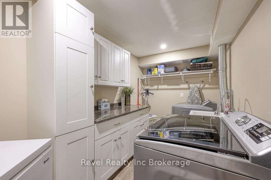 165 JUNO CRESCENT Image 30