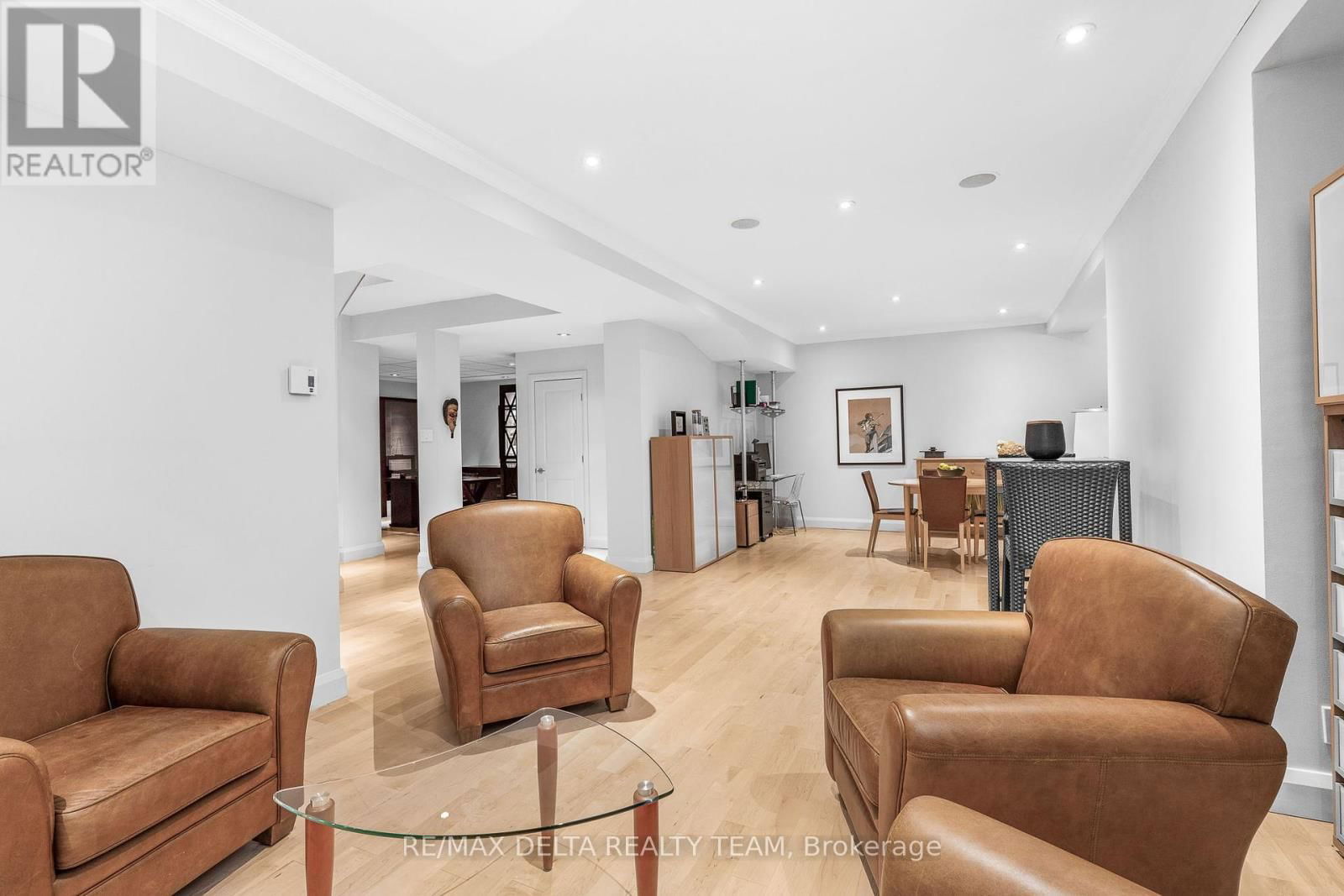 1703 DES SAPINS GARDENS Image 30