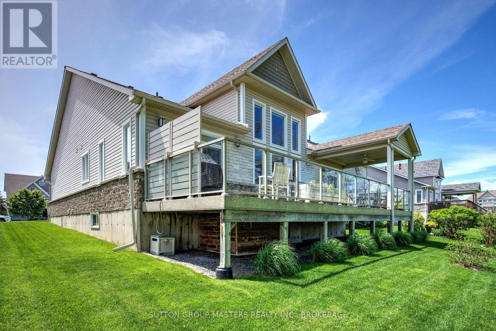 125 COUNTRY CLUB DRIVE Image 2