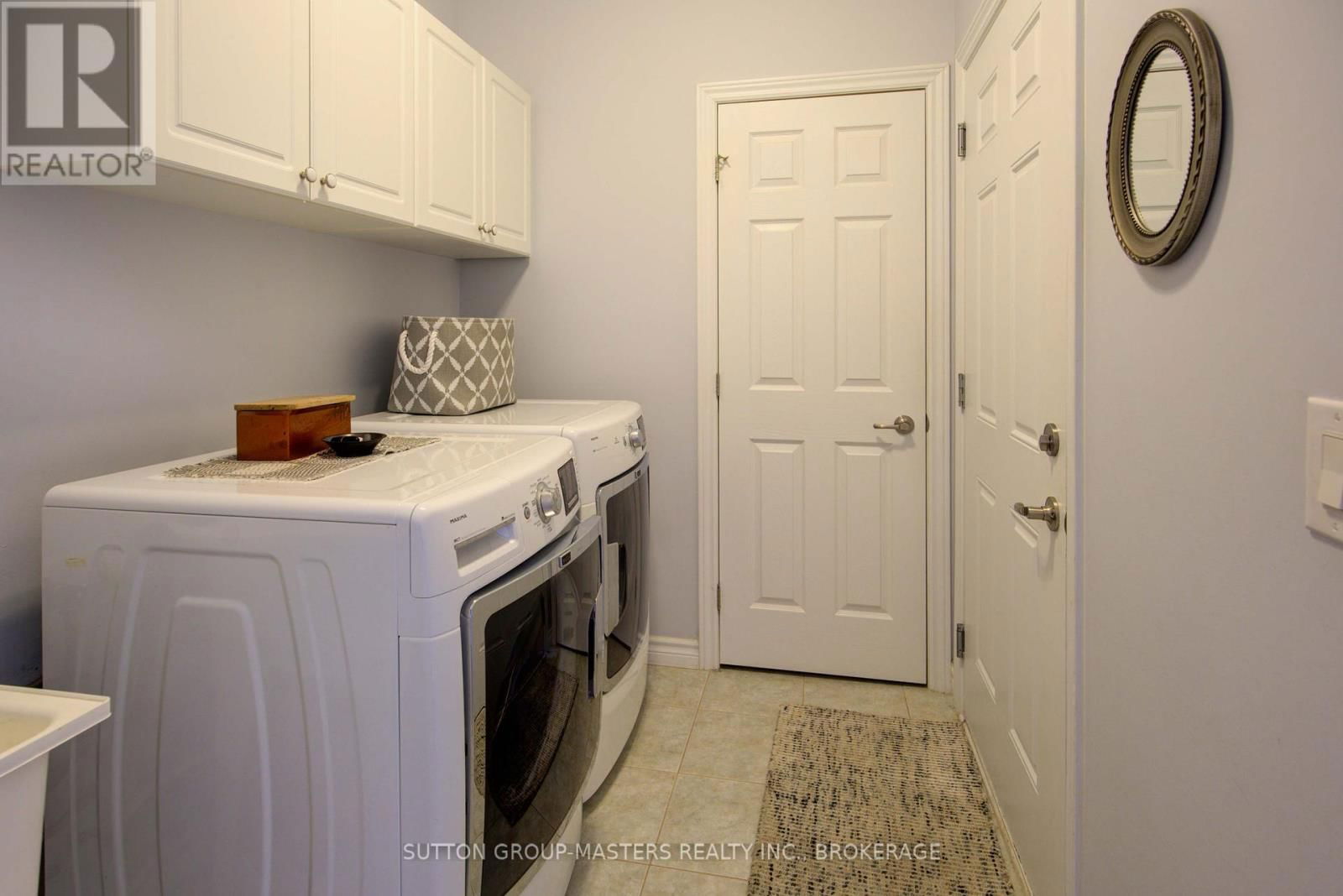 125 COUNTRY CLUB DRIVE Image 30