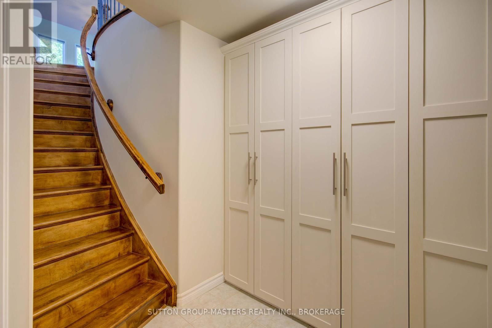 125 COUNTRY CLUB DRIVE Image 33
