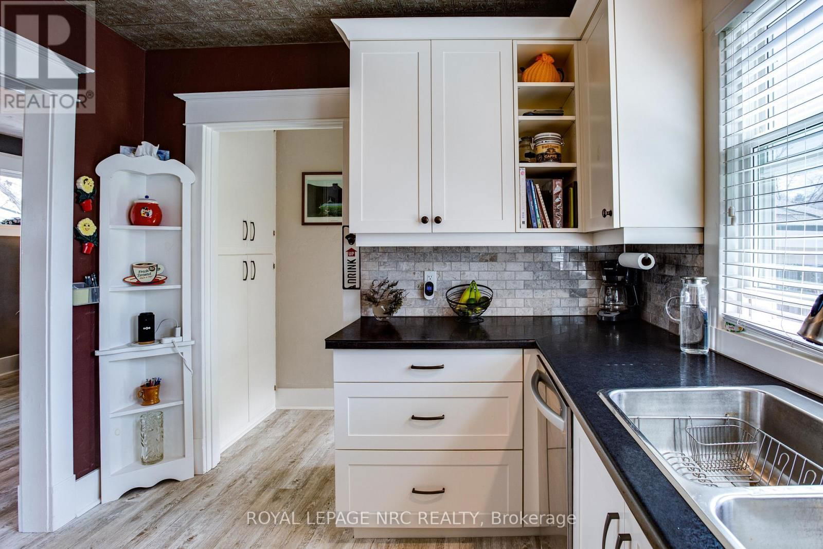 457 NORTH MILL STREET Image 11