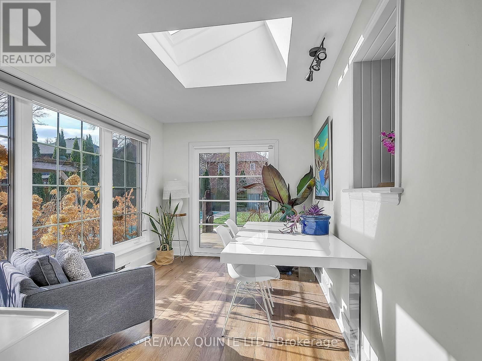 246 CHARLES STREET Image 12