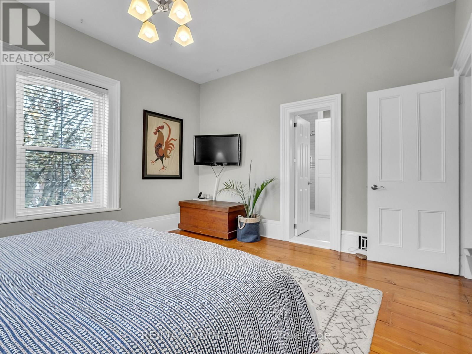 246 CHARLES STREET Image 20