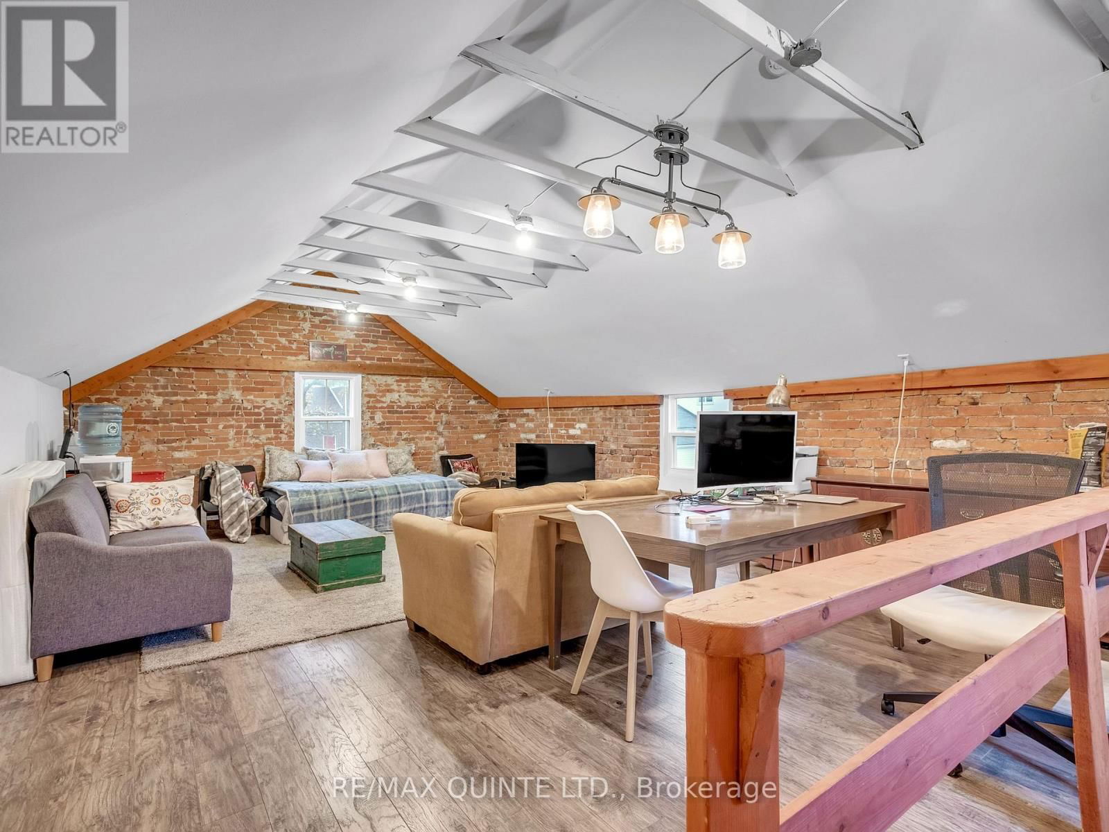246 CHARLES STREET Image 31