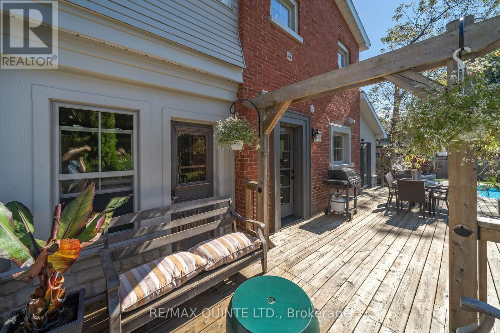 246 CHARLES STREET Image 35