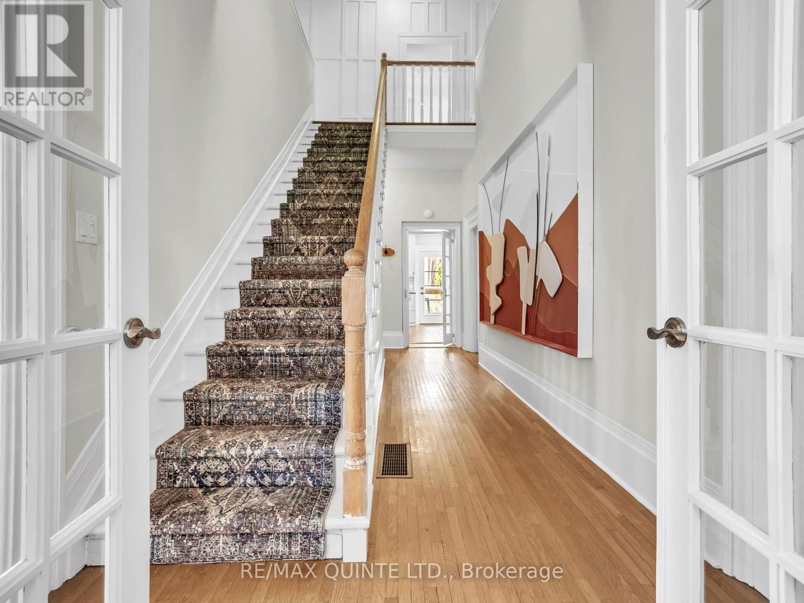 246 CHARLES STREET Image 5
