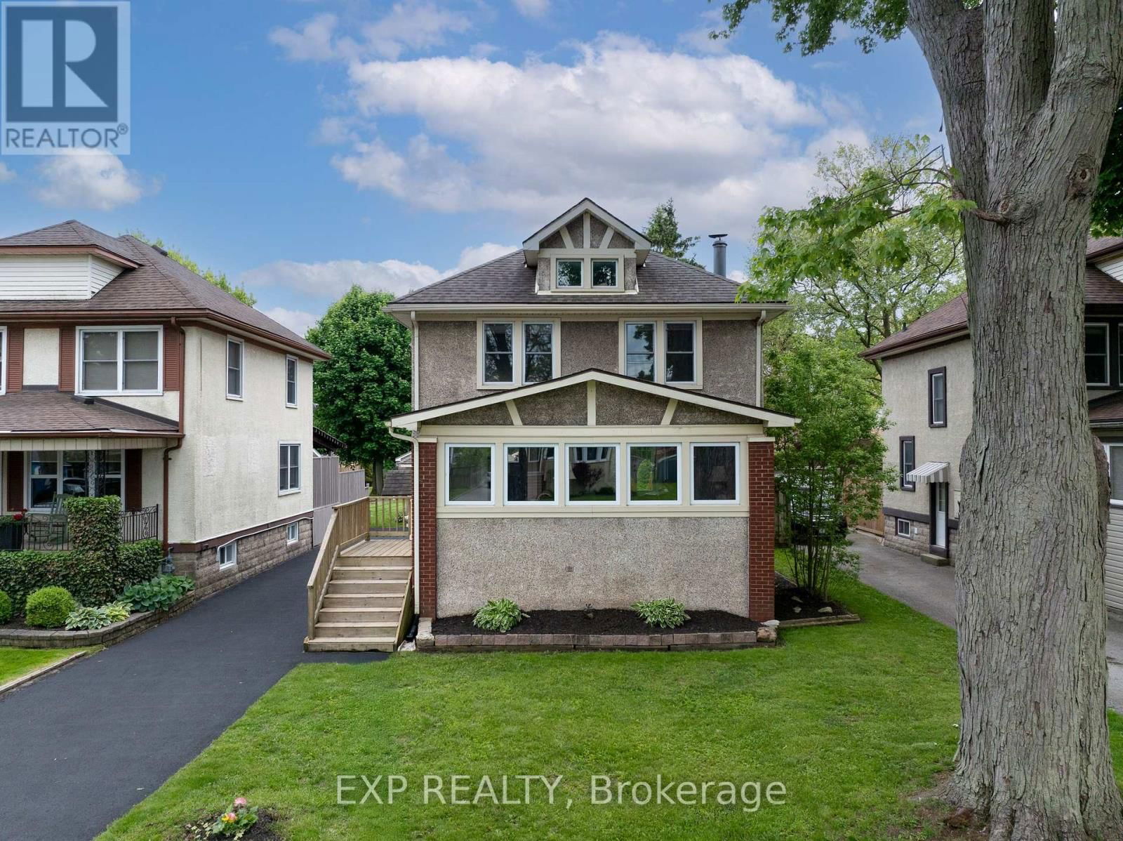 302 STANLEY STREET Image 1