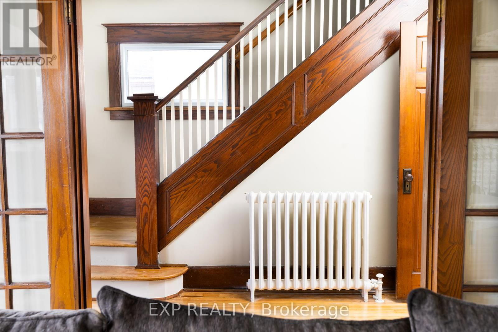 302 STANLEY STREET Image 21
