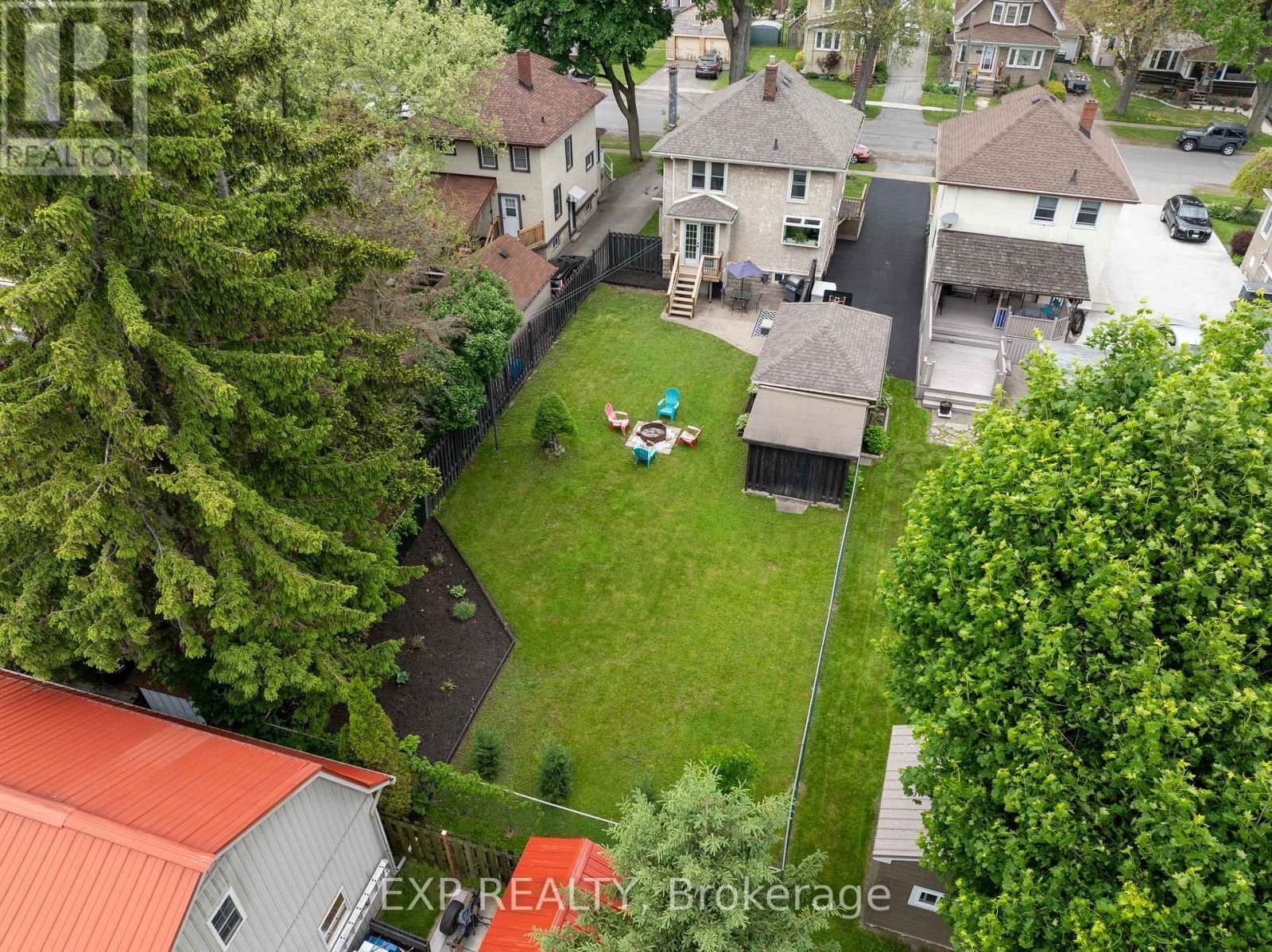 302 STANLEY STREET Image 3