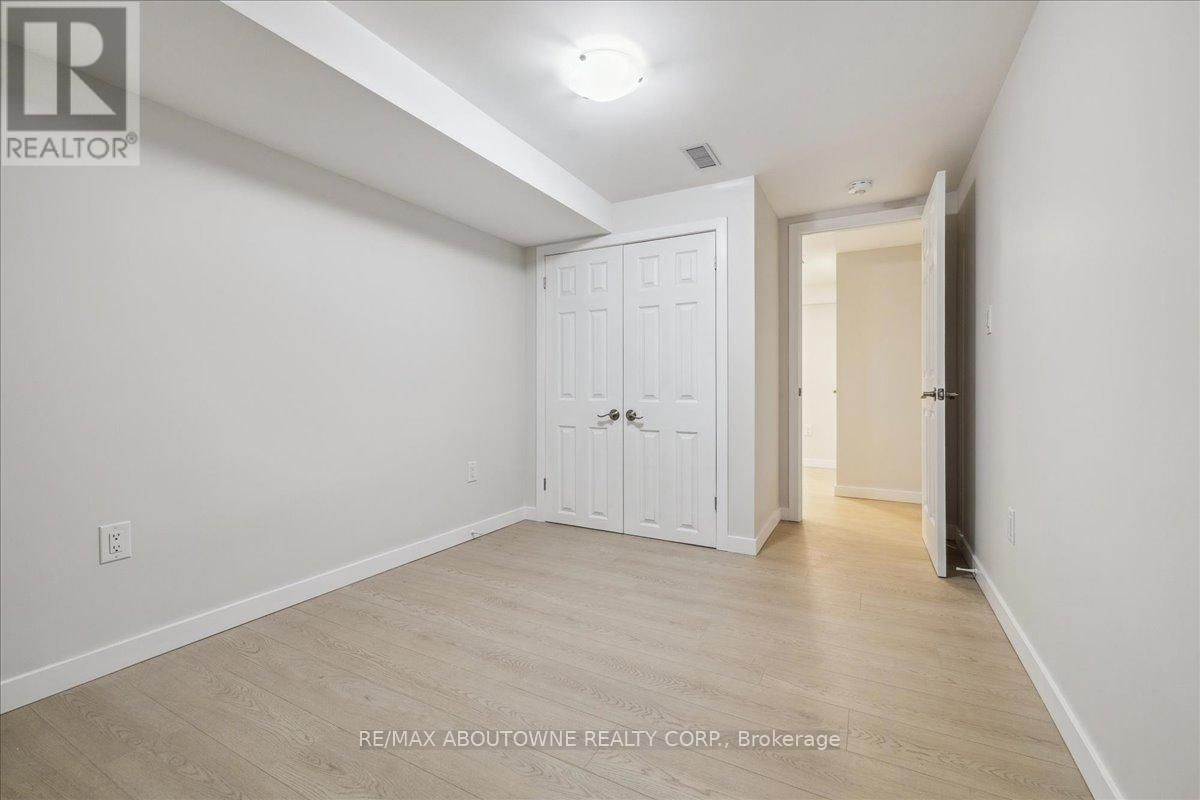 7 DIANNE DRIVE Image 23