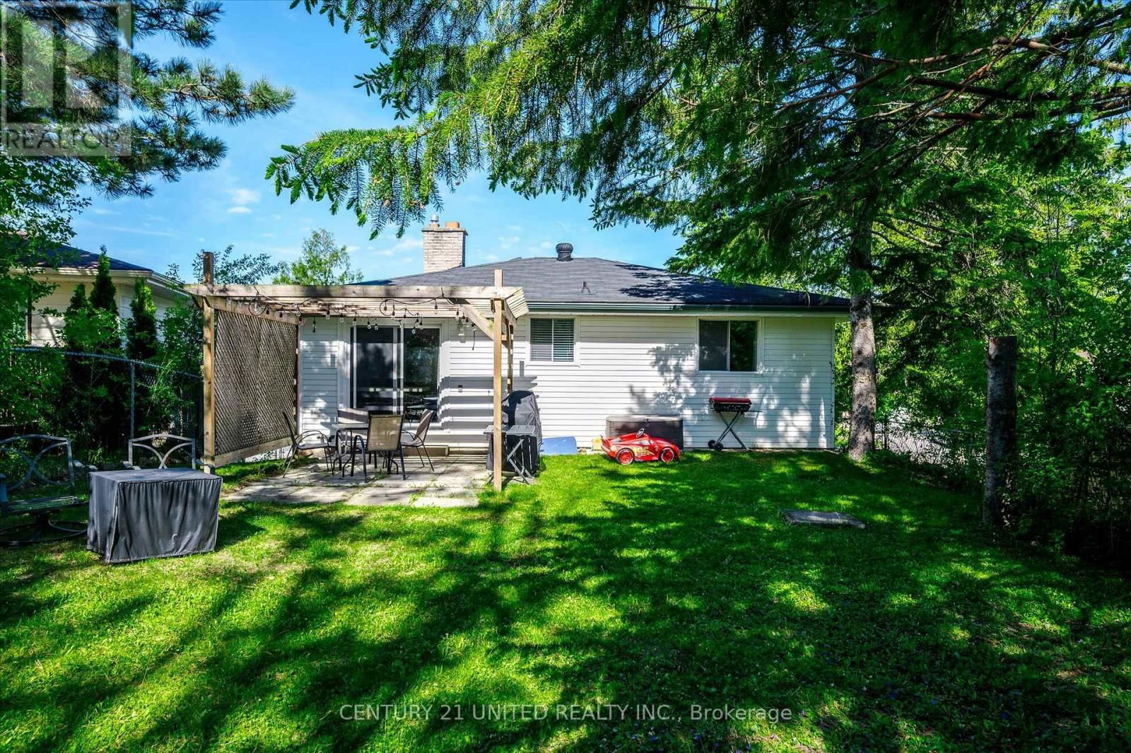 2032 WALKER AVENUE Image 16