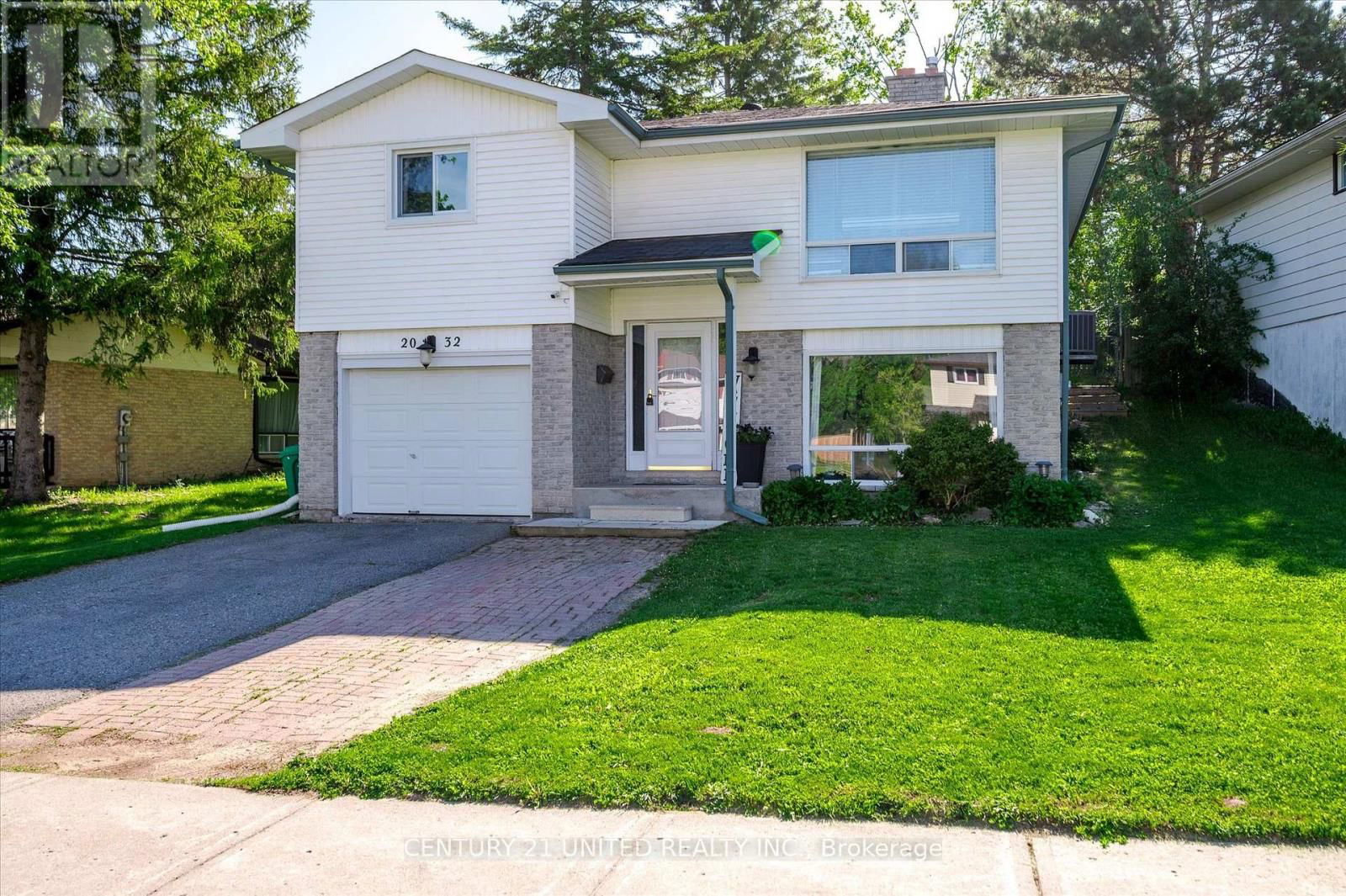 2032 WALKER AVENUE Image 2