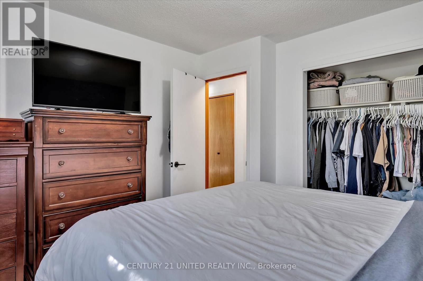 2032 WALKER AVENUE Image 32
