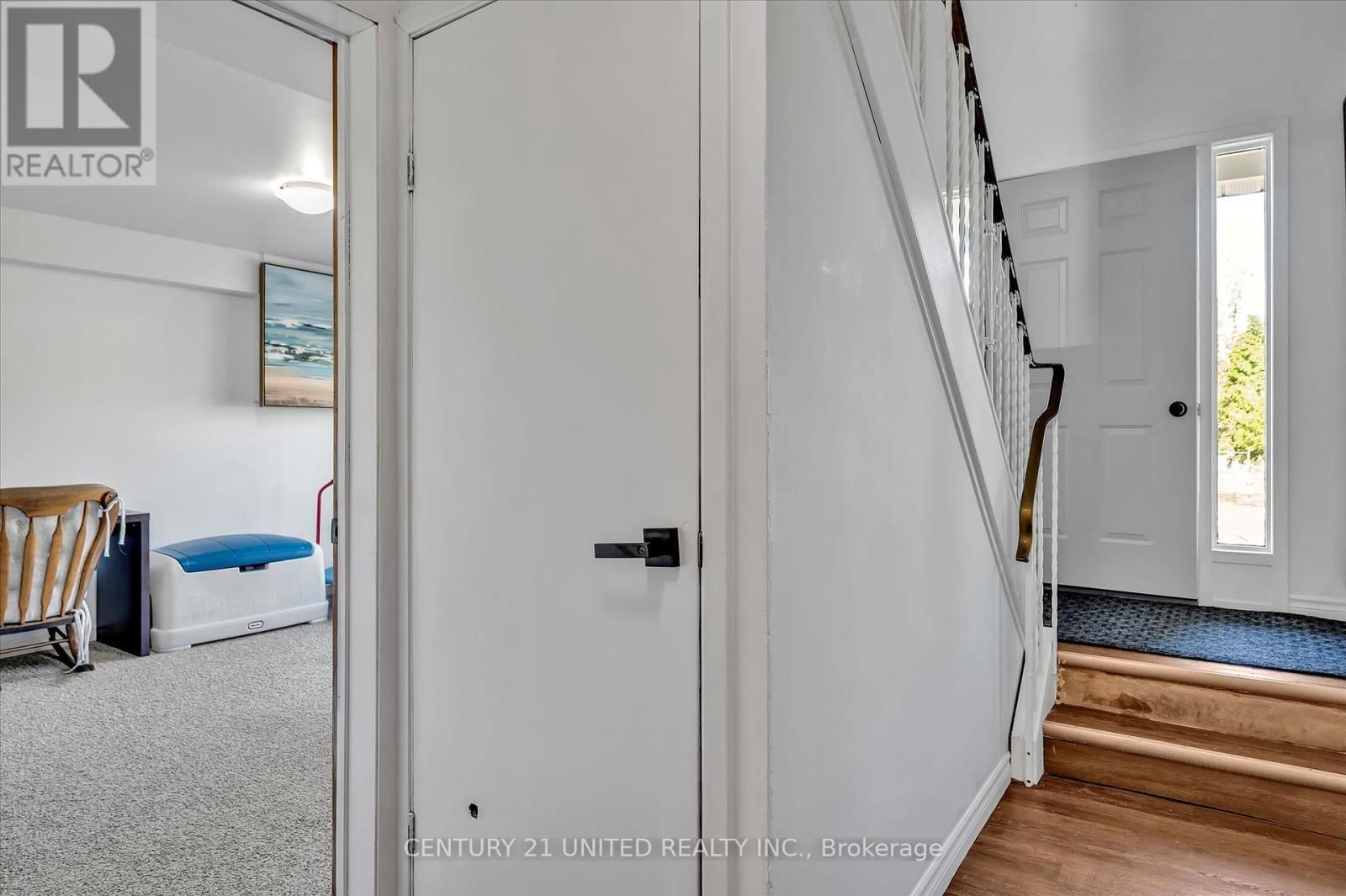 2032 WALKER AVENUE Image 38