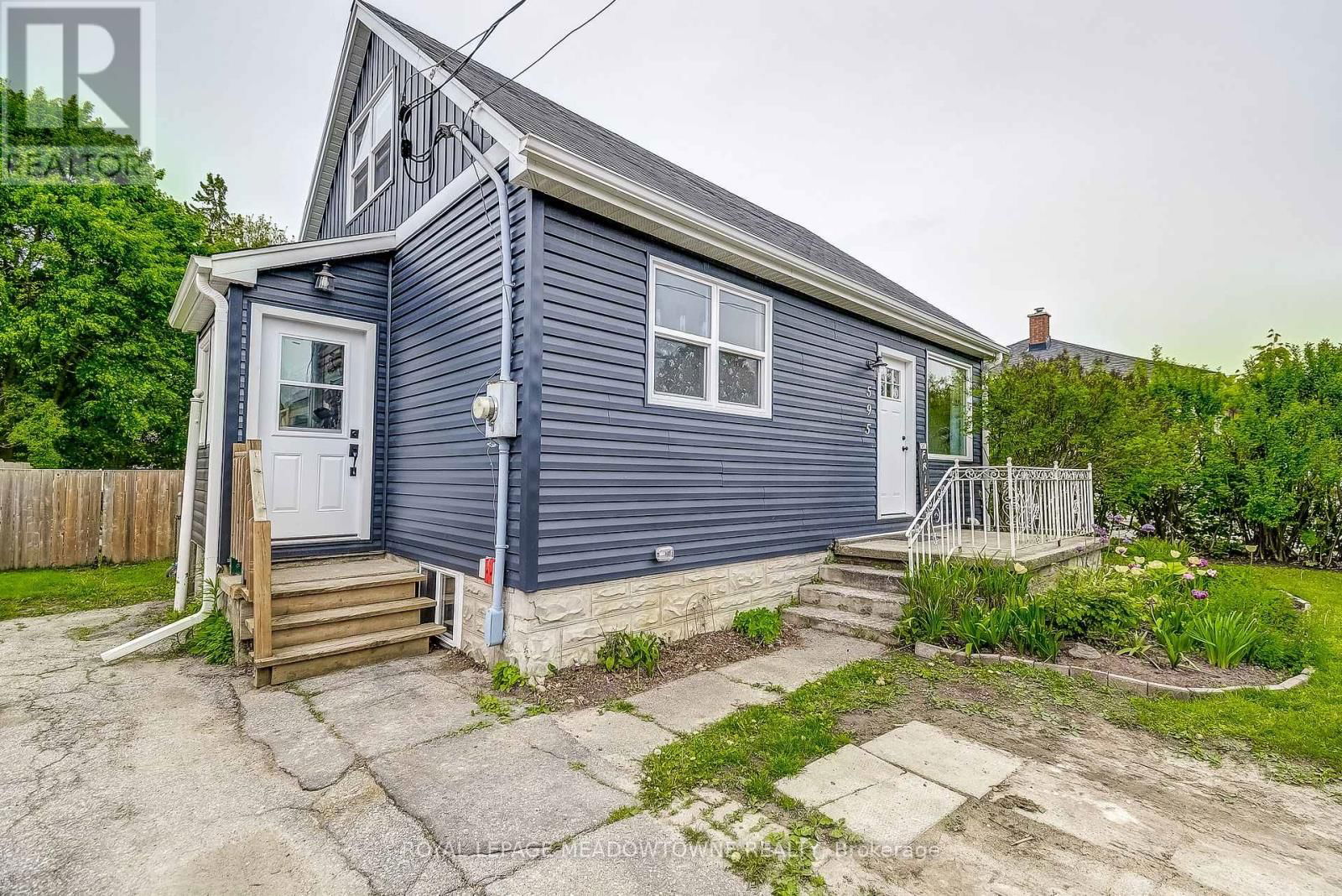 595 WOODSIDE STREET Image 2