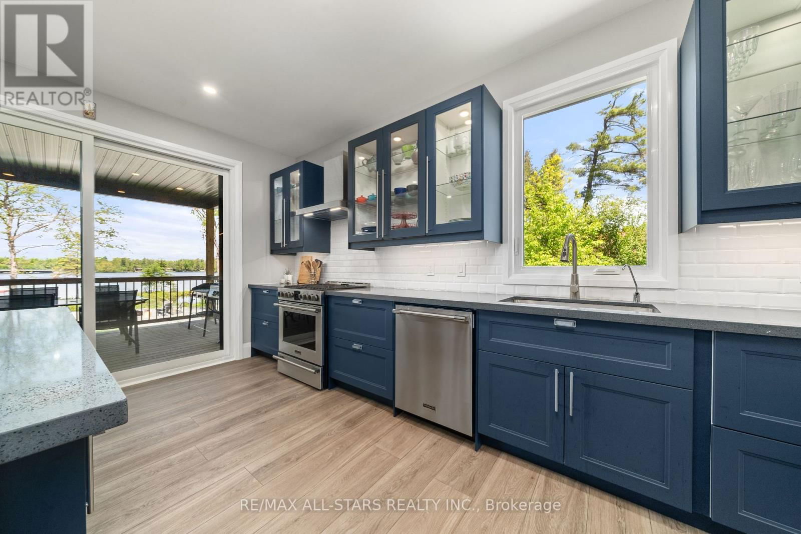 15 BERRY LANE Image 16