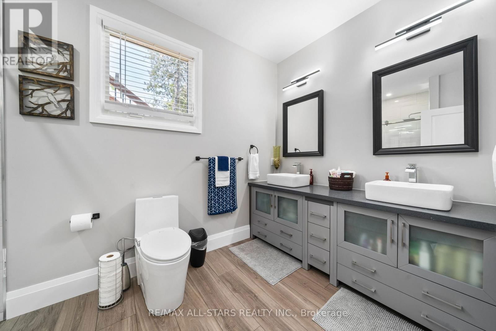 15 BERRY LANE Image 23