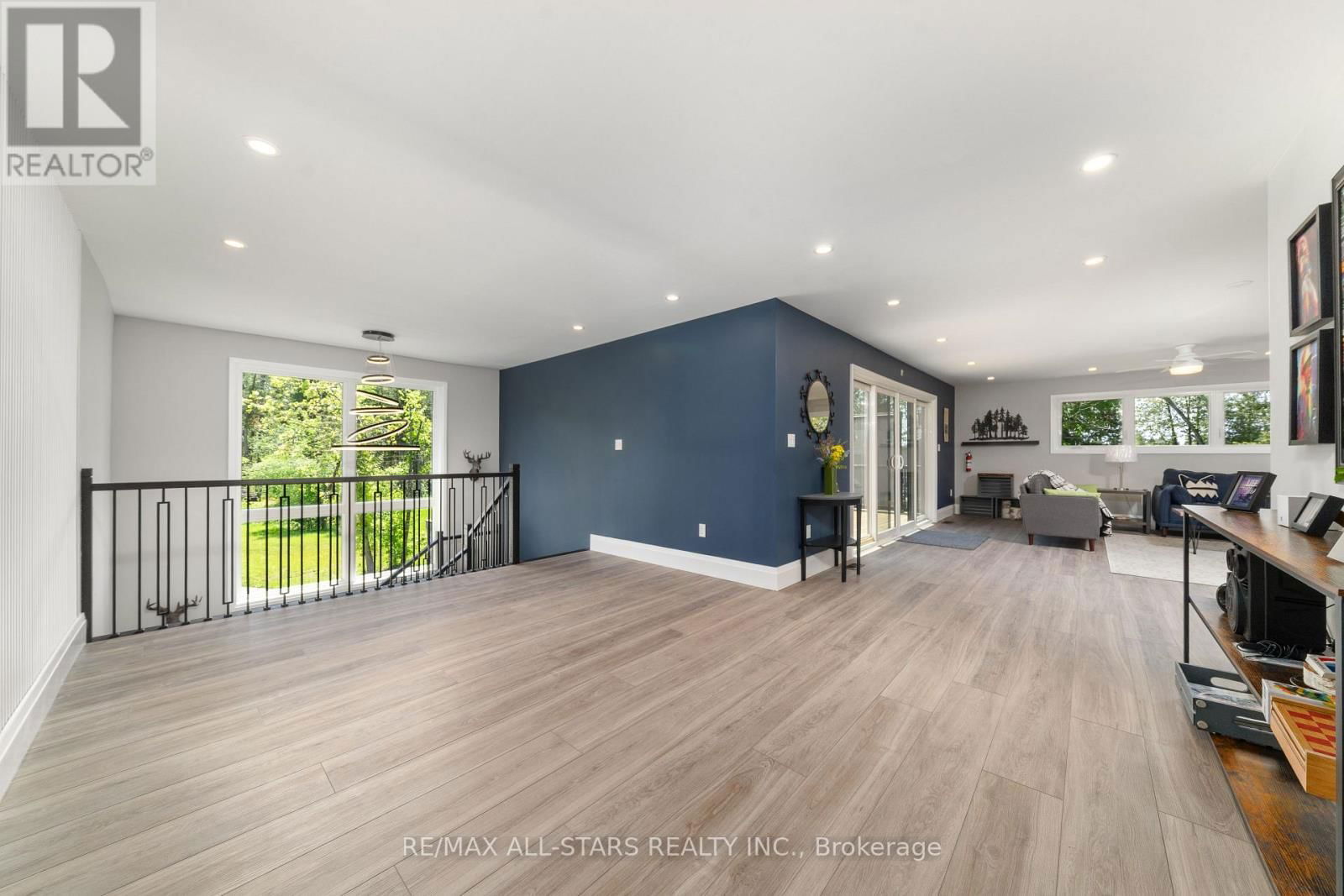 15 BERRY LANE Image 27