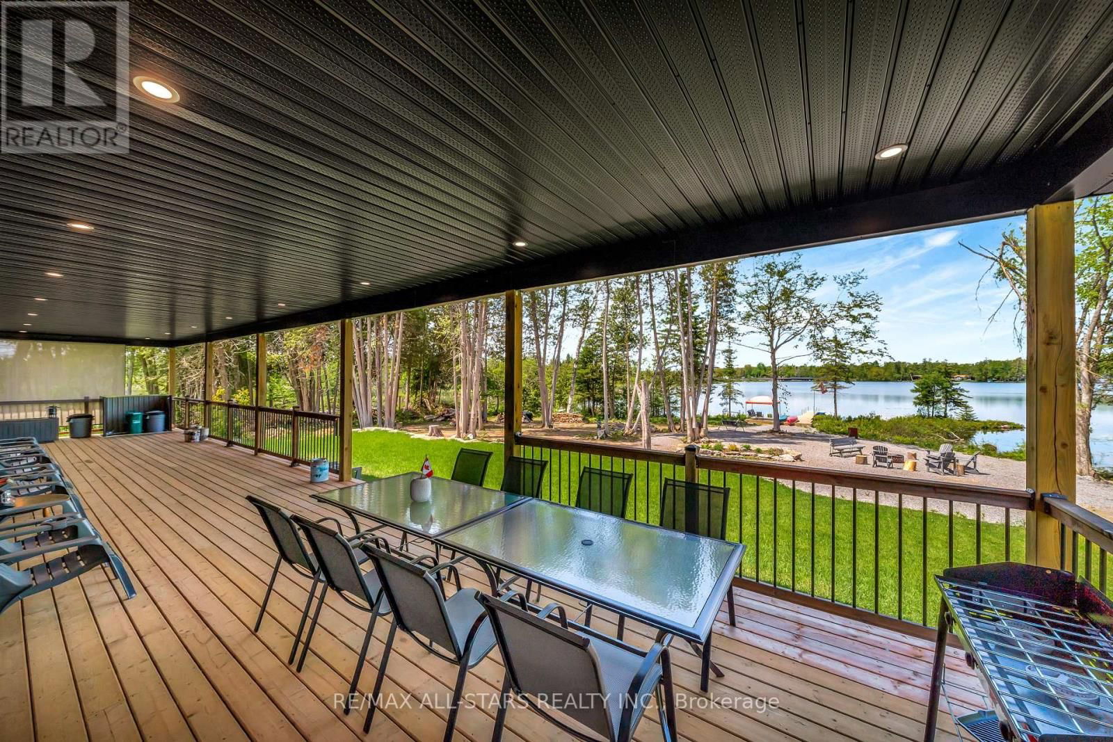 15 BERRY LANE Image 43