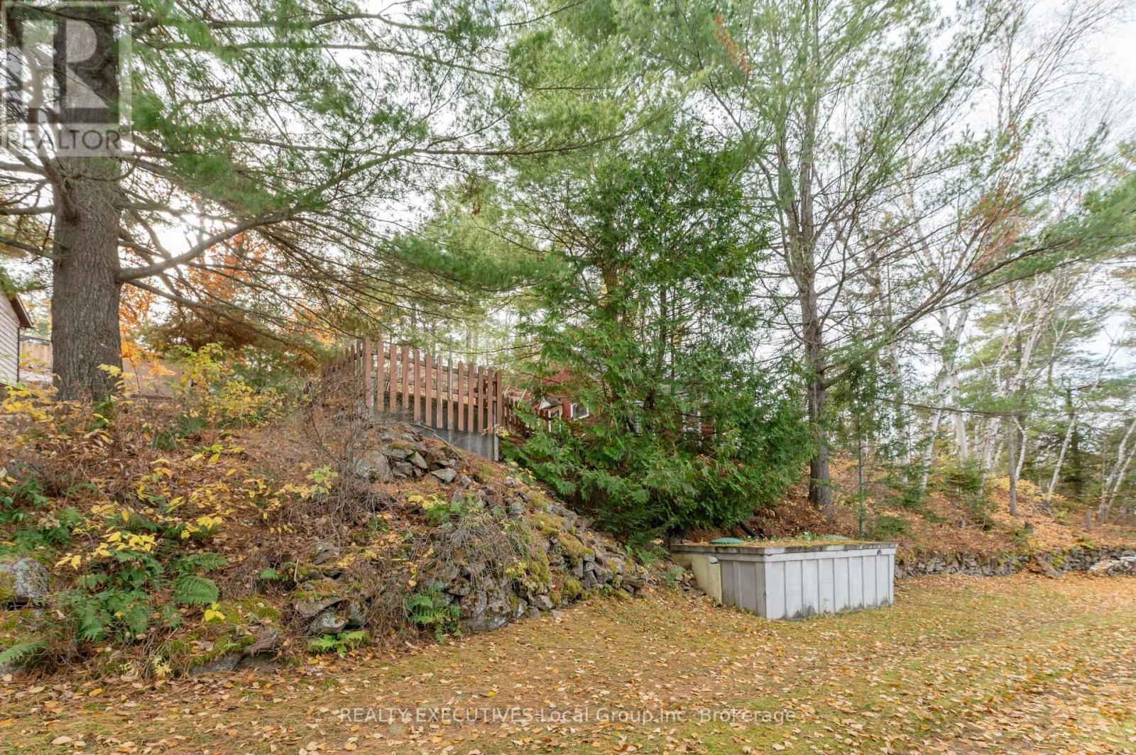 137B PEBBLE BEACH DRIVE Image 31