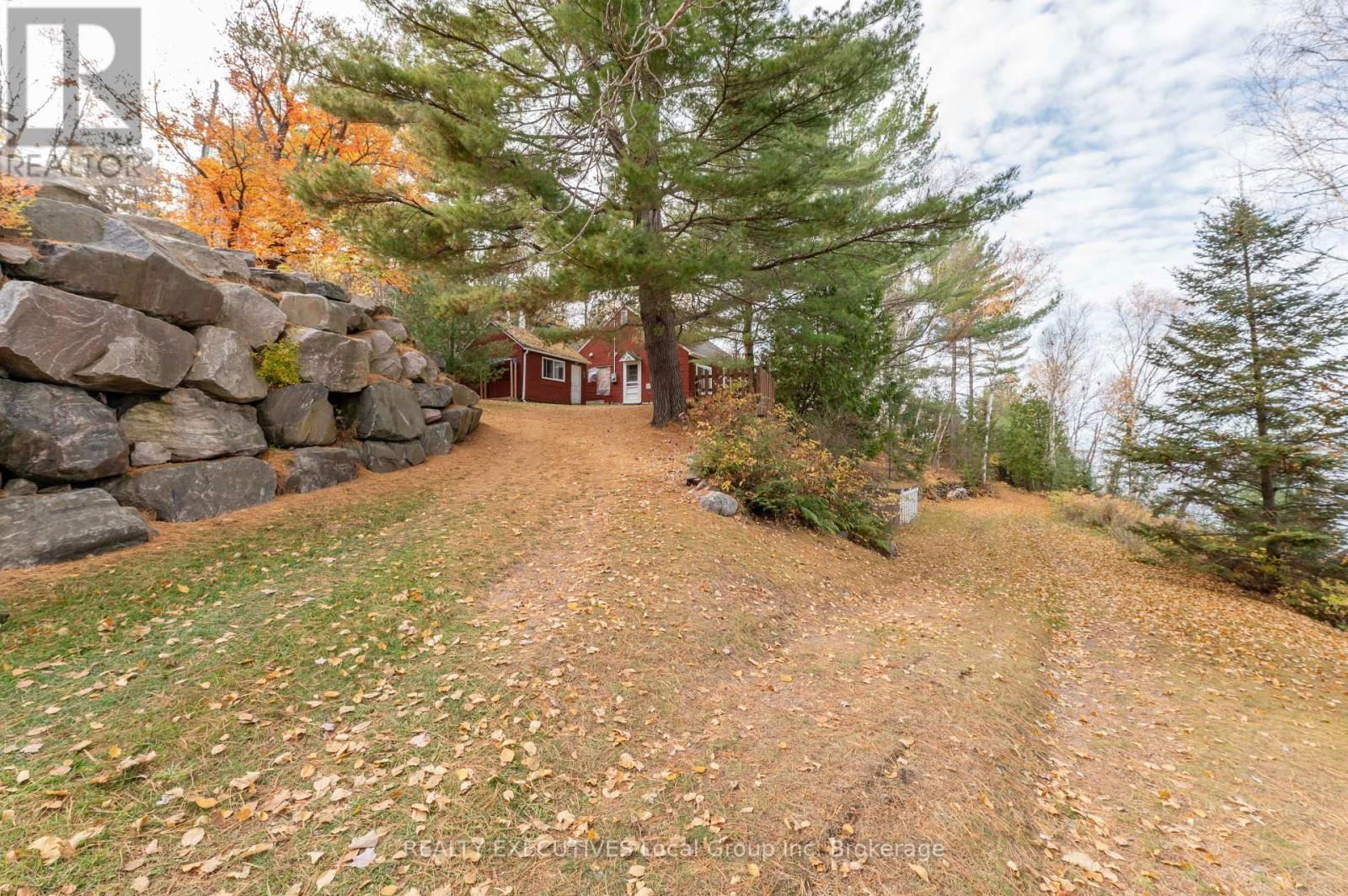 137B PEBBLE BEACH DRIVE Image 8