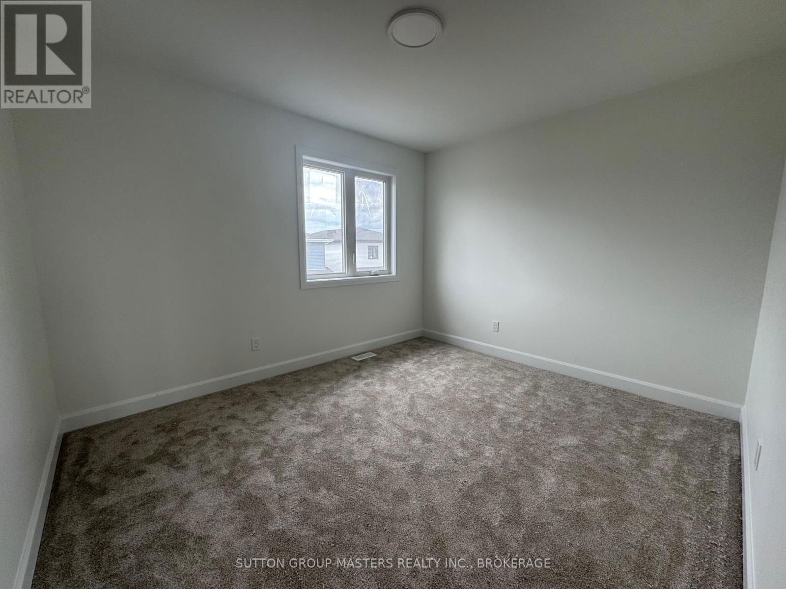 212 SUPERIOR DRIVE Image 17