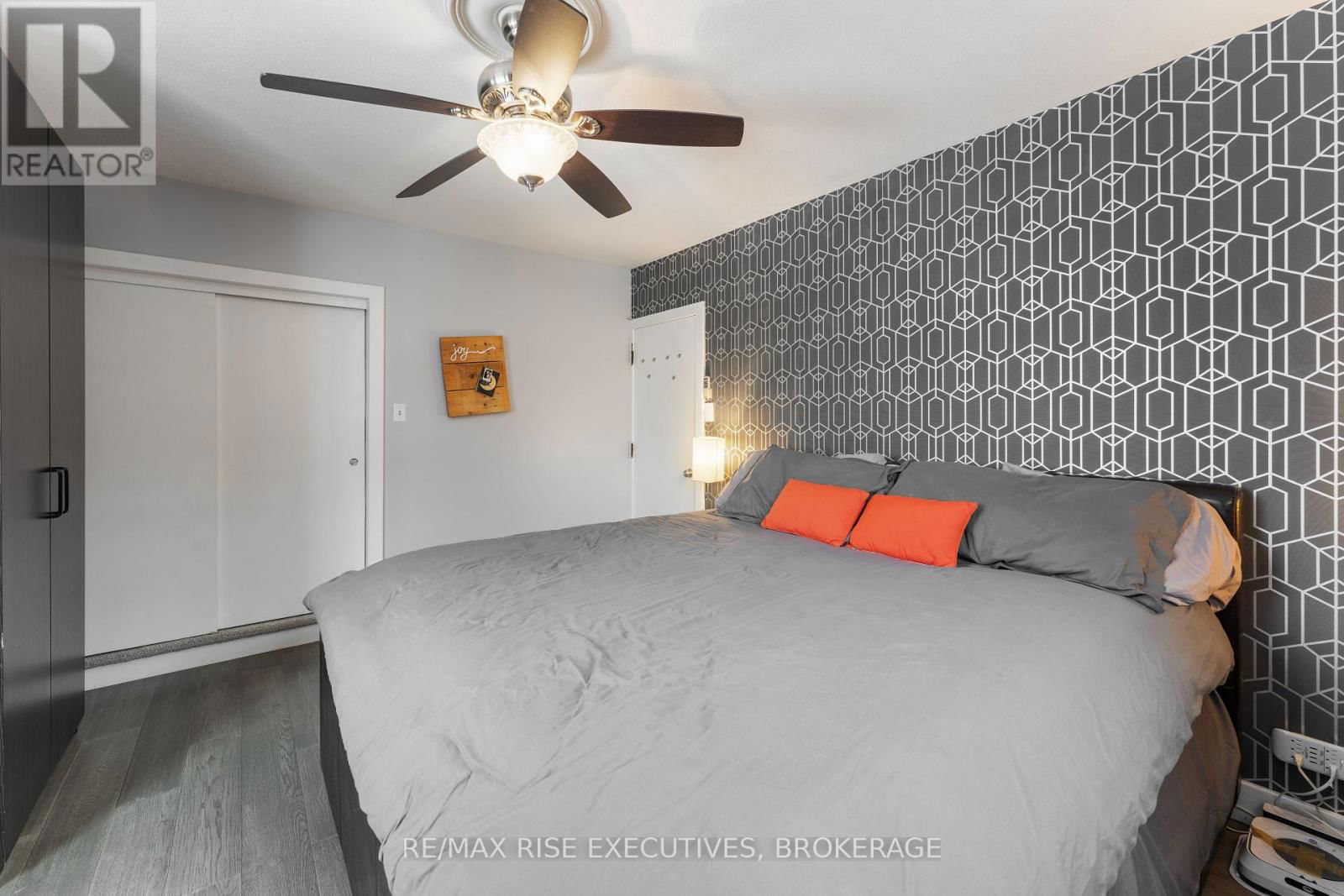 198 WESTDALE AVENUE Image 33