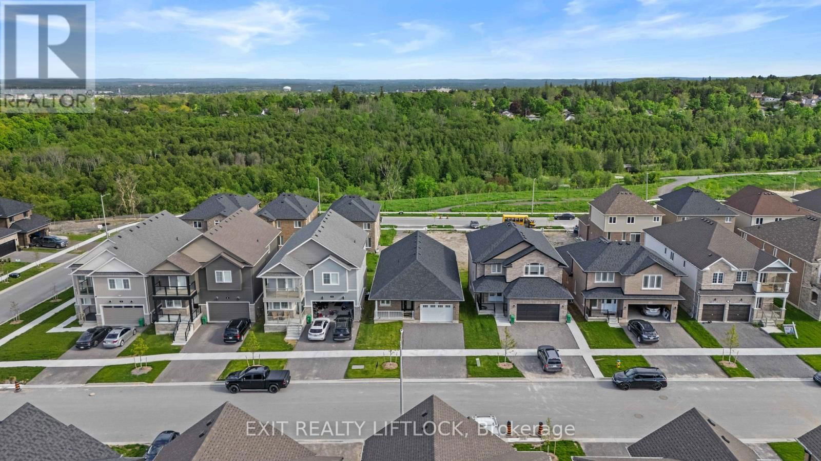 100 YORK DRIVE Image 3