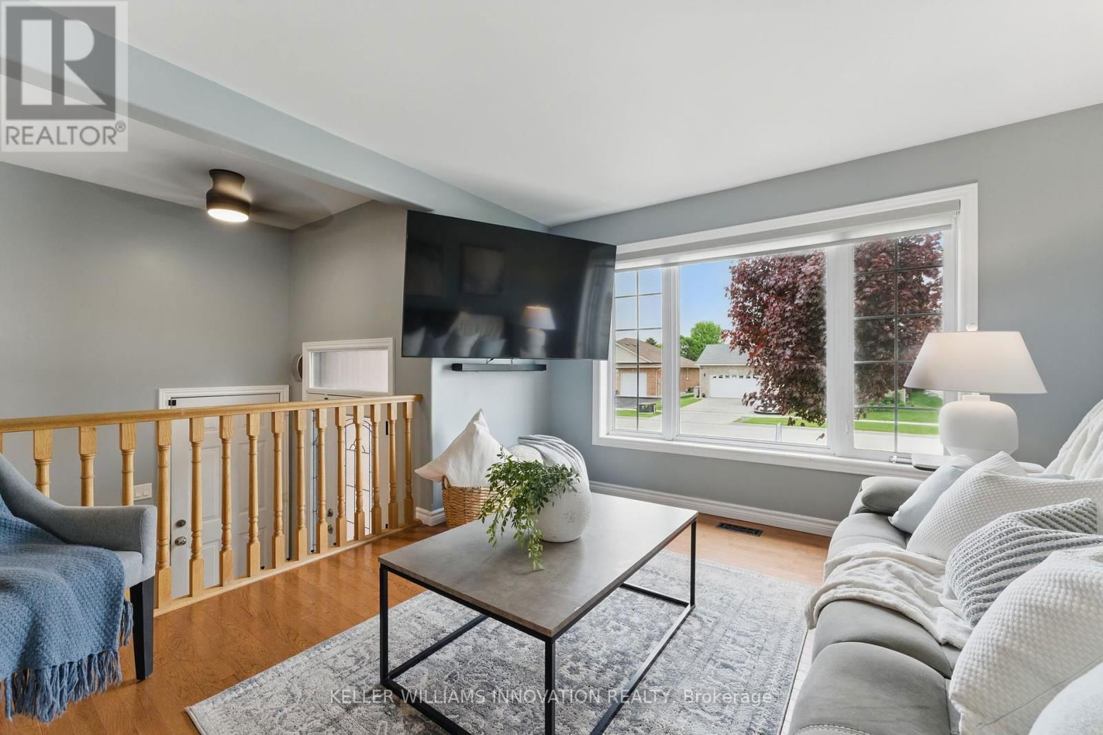 120 DENSTEDT STREET WEST Image 11