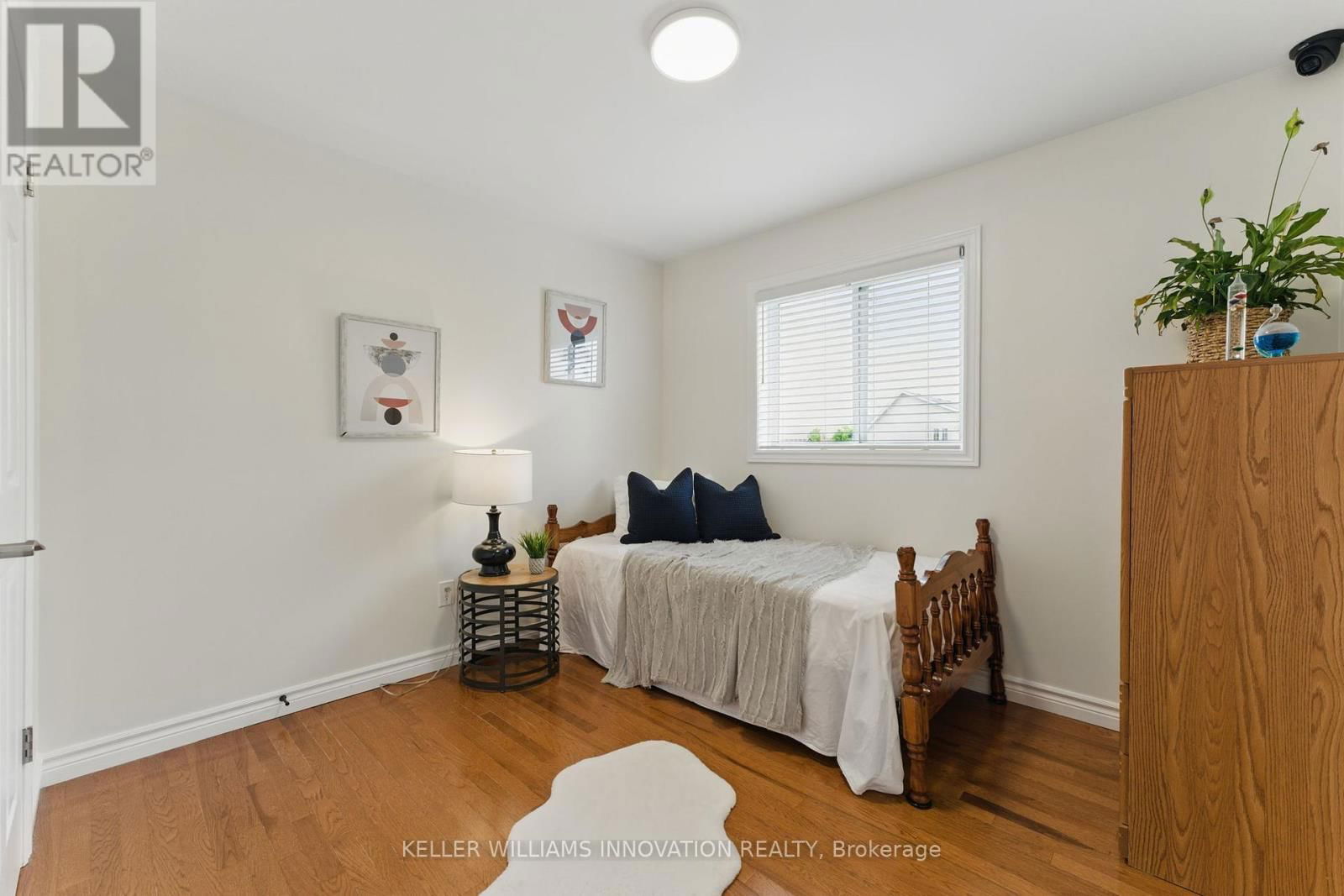 120 DENSTEDT STREET WEST Image 23