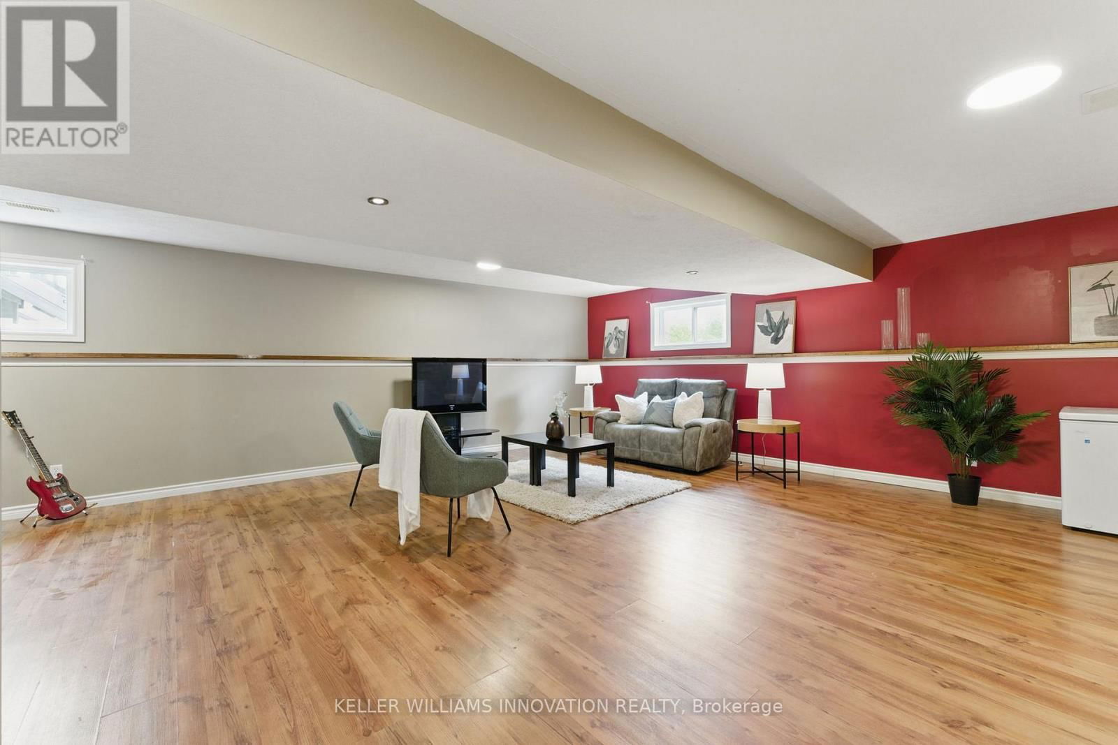 120 DENSTEDT STREET WEST Image 26