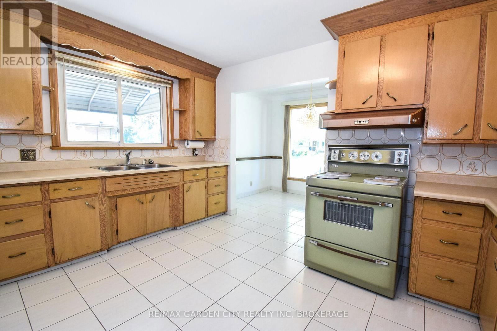 115 LARRAINE STREET Image 21