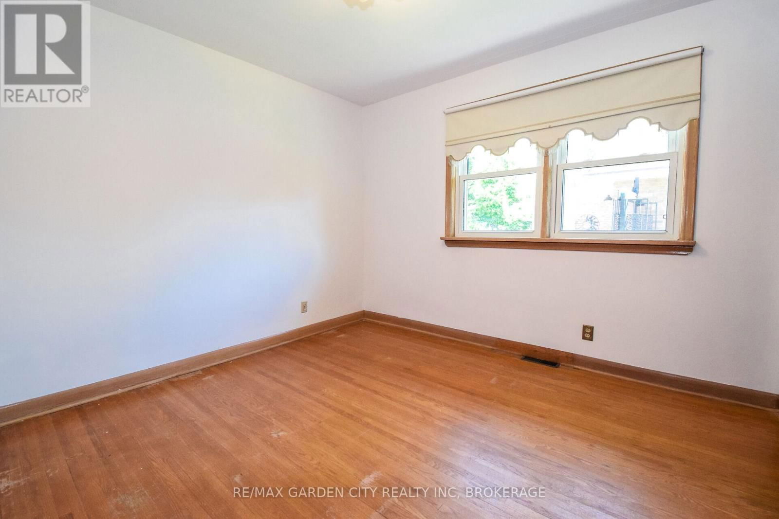 115 LARRAINE STREET Image 26