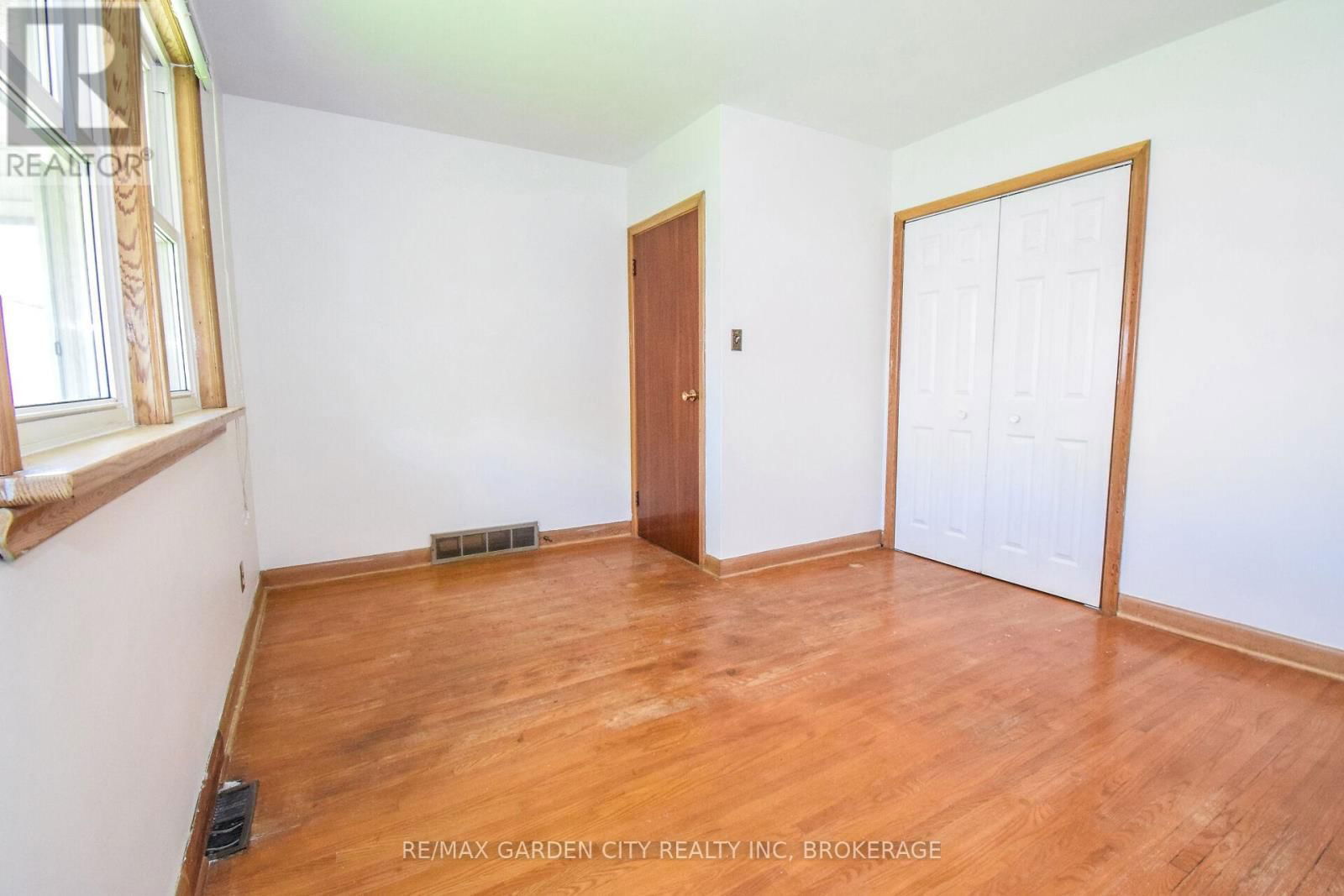 115 LARRAINE STREET Image 31