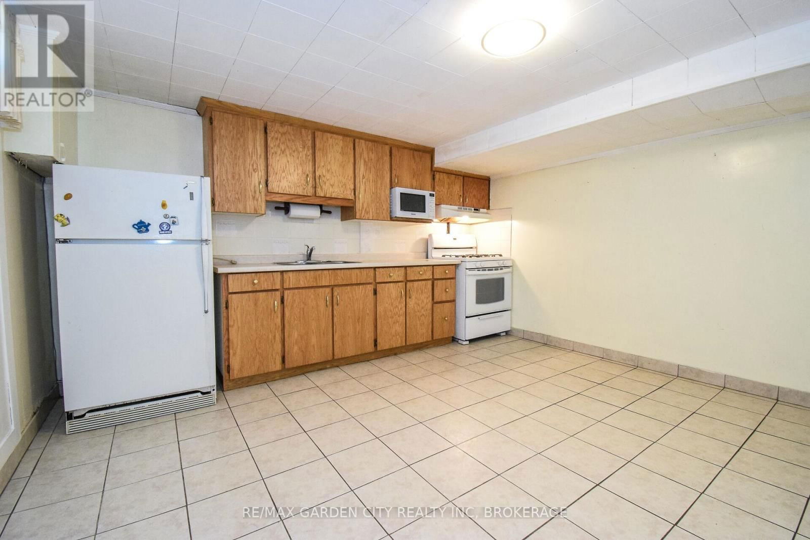 115 LARRAINE STREET Image 37