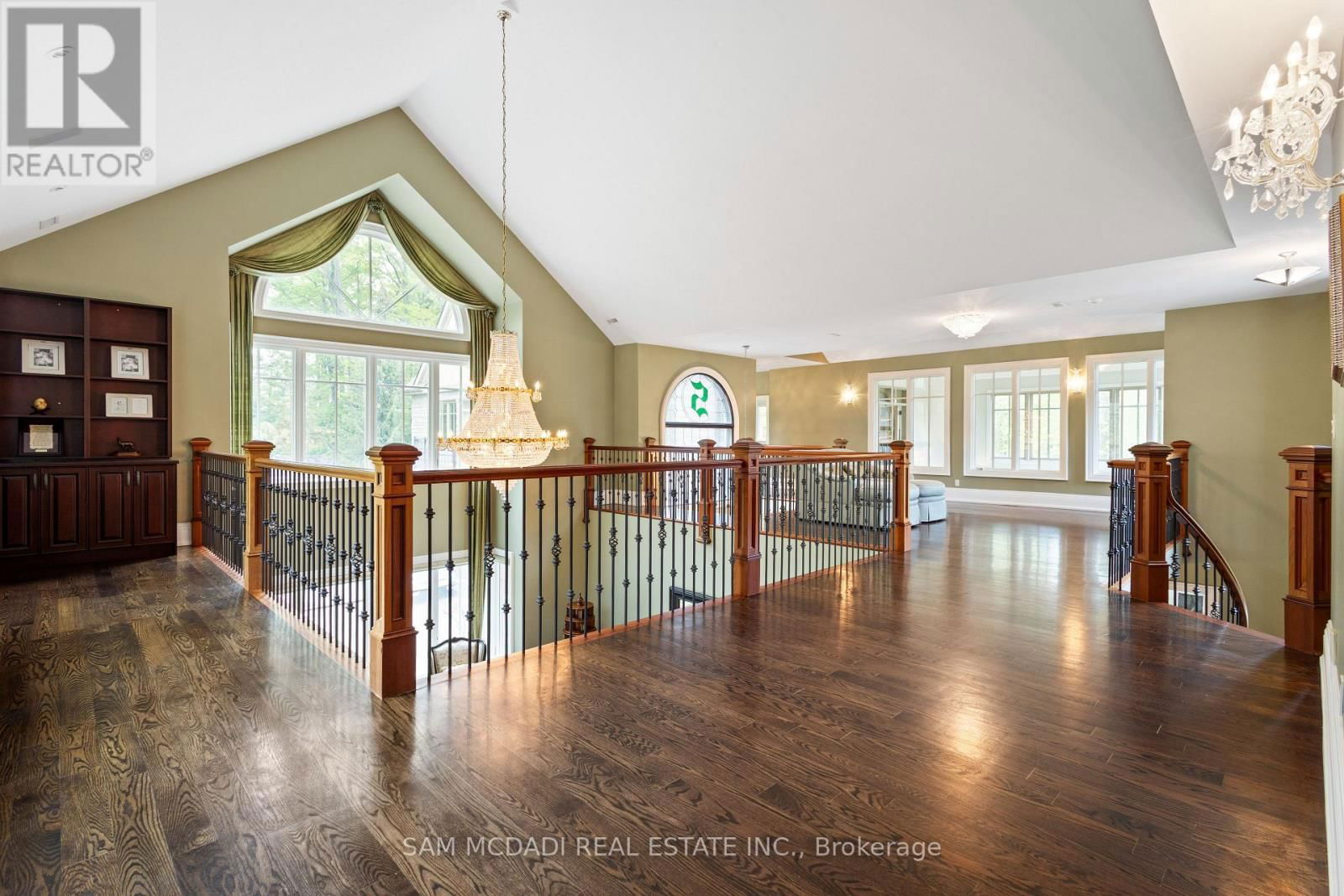 839 LAKESHORE ROAD Image 27