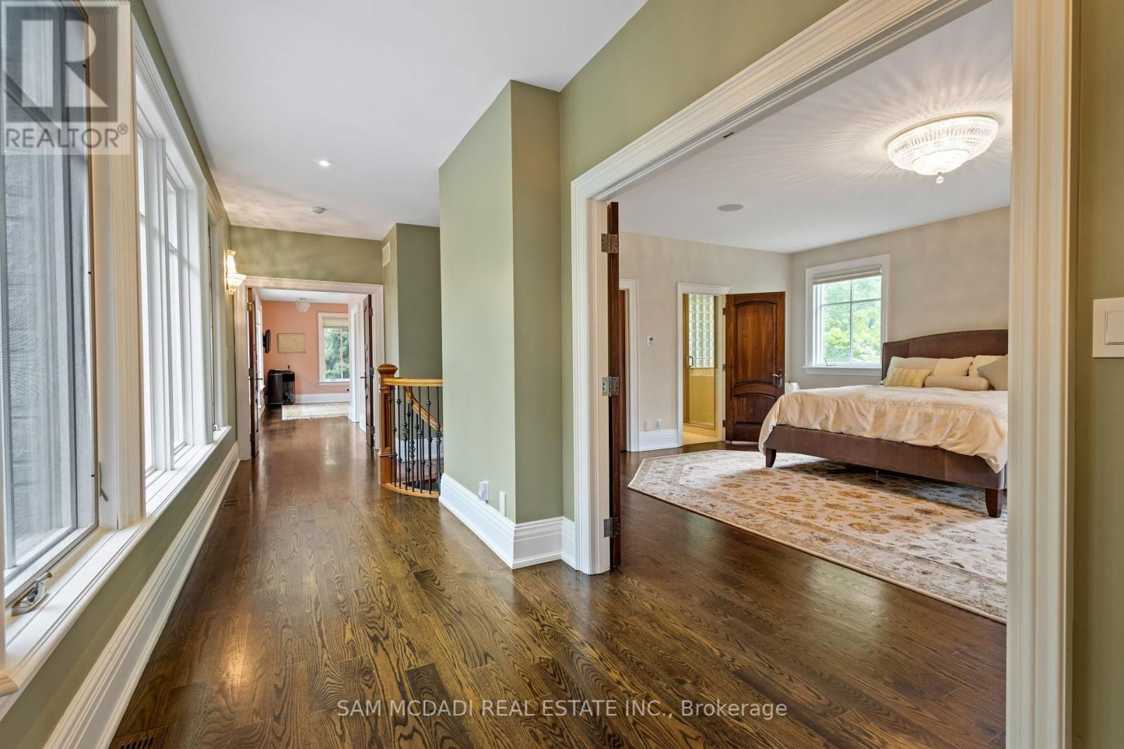 839 LAKESHORE ROAD Image 30