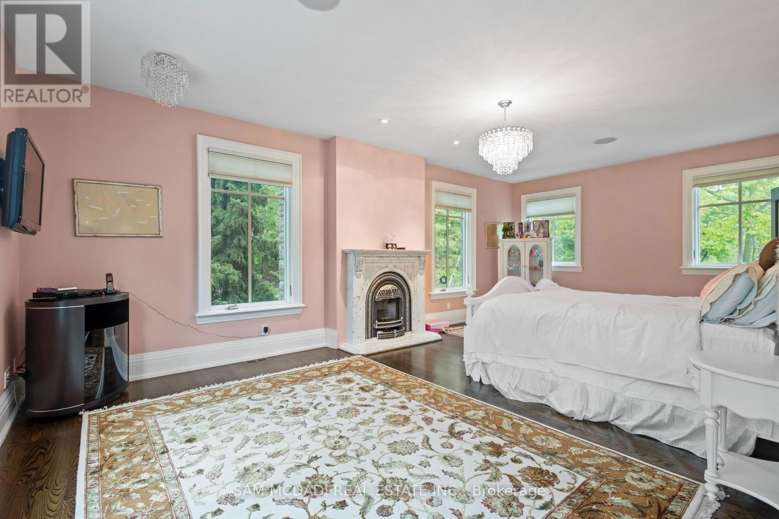839 LAKESHORE ROAD Image 37