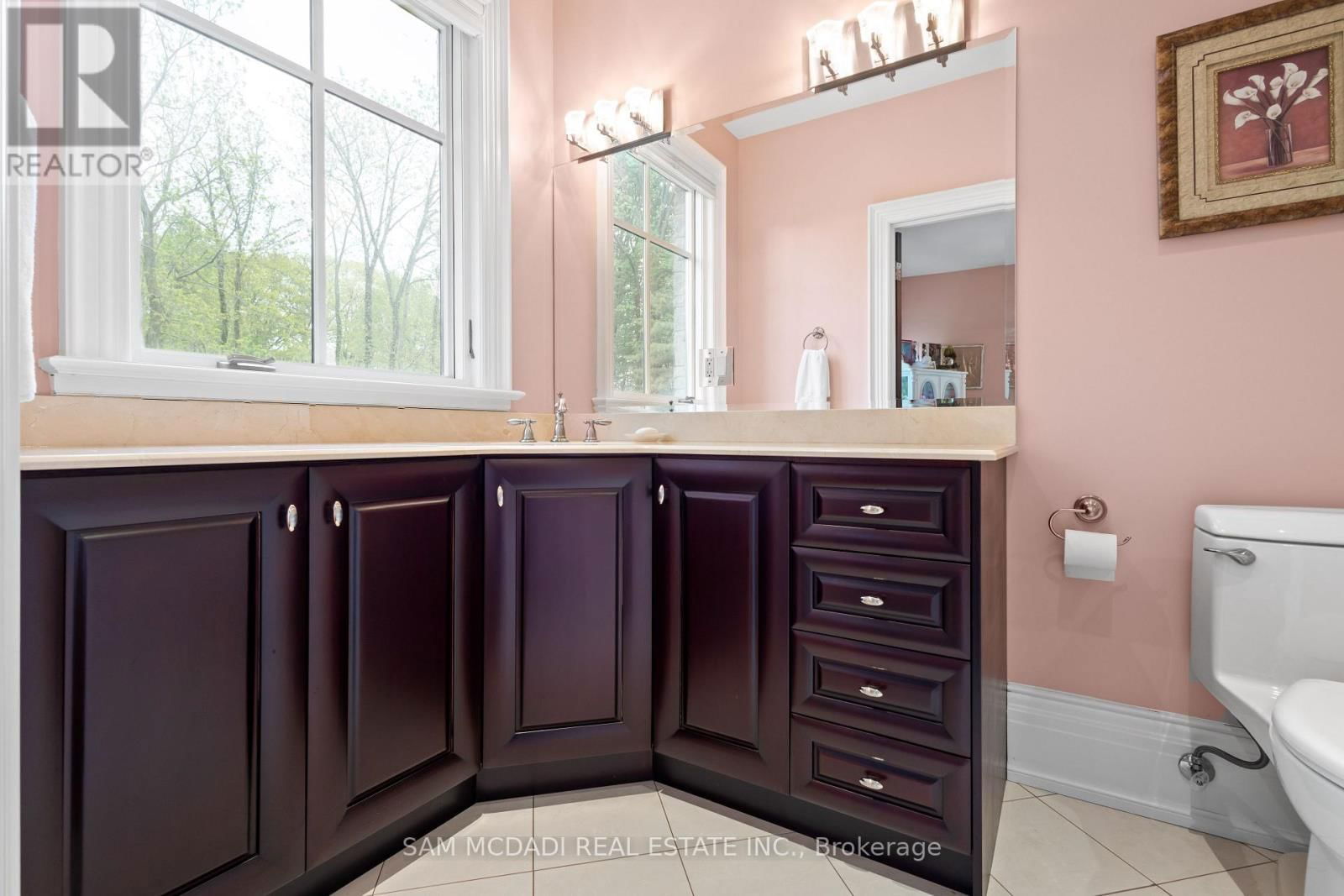 839 LAKESHORE ROAD Image 39