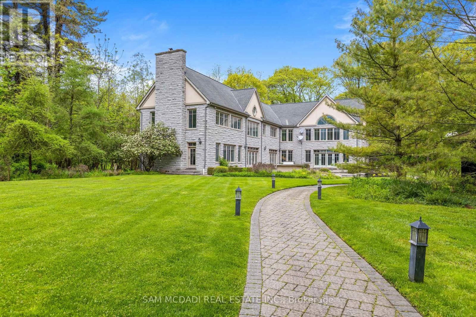 839 LAKESHORE ROAD Image 45