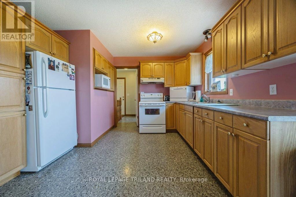 50783 CHALET LINE Image 10