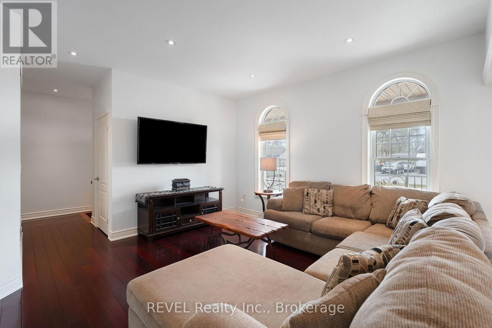 3676 REBSTOCK ROAD Image 12